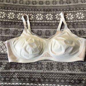 HONEYLOVE XL Elegant White Lace Trim Bra